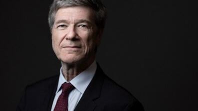 Sachs praises China over sustainable development