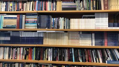 Professor-Betts-bookshelf.jpg