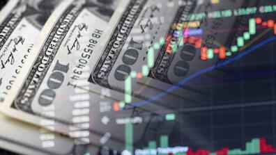 illustration of the risk of competitive interest rate hikes 
