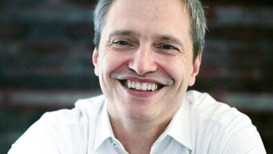 Sven Kaludzinski MIA '00