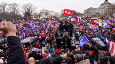 Trump supporters rally before storming the capitol