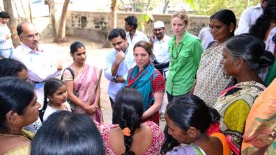 migrated/images/Visiting a rural women's self-help centre.JPG