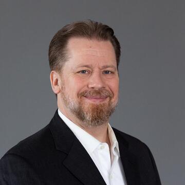 Kenyon Scott Saverance Headshot