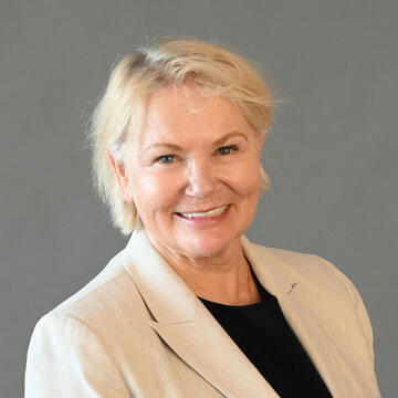 Natasha Udensiva Headshot