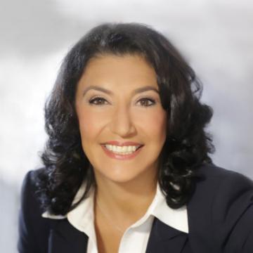 Amy Zalman headshot