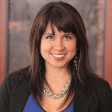 Veronica Olazabal headshot