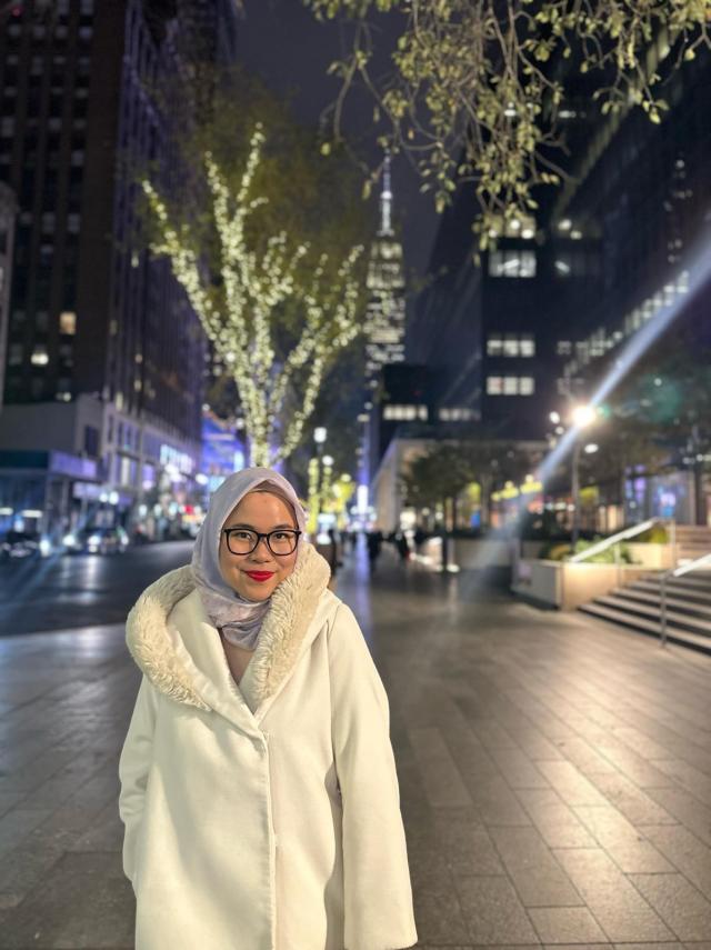 Tunjung_Putri