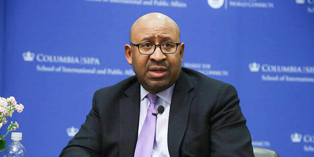 Michael Nutter discussed his new memoir and his career in public service at a February 19 event.